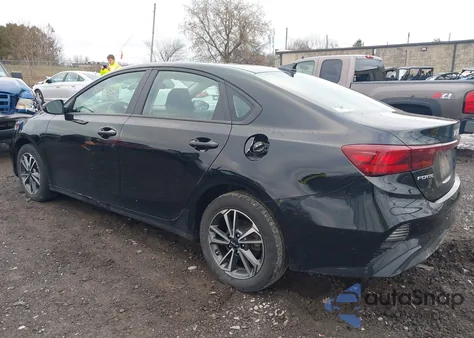 2023 Kia Forte Lxs z USA, uszkodzony, nr VIN 3KPF24ADXPE542849